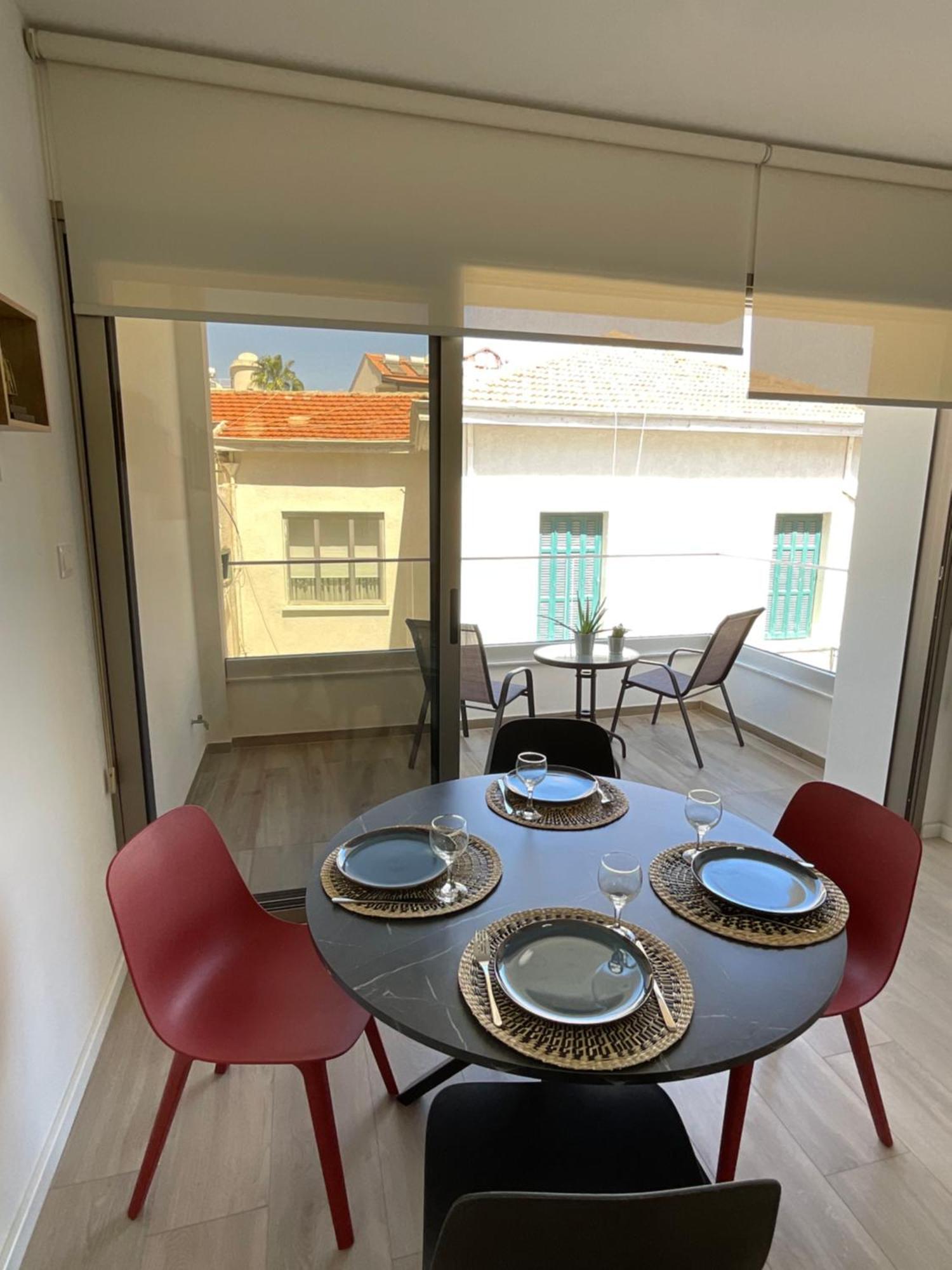 Le Voyageur Apartamento Larnaca Exterior foto