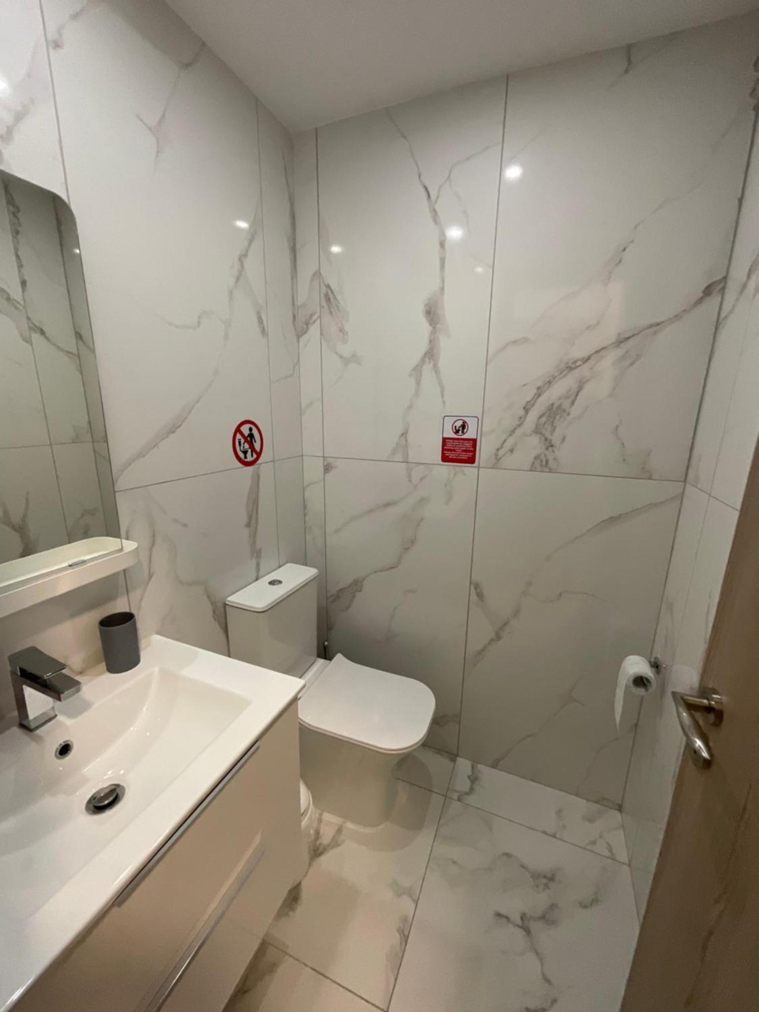 Le Voyageur Apartamento Larnaca Exterior foto