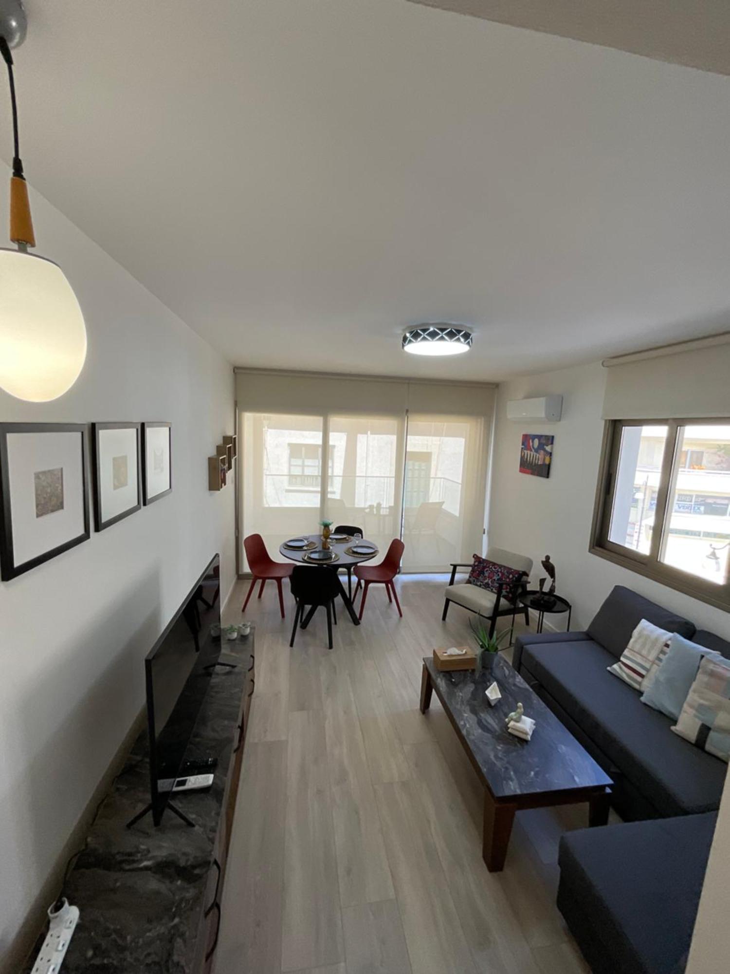 Le Voyageur Apartamento Larnaca Exterior foto