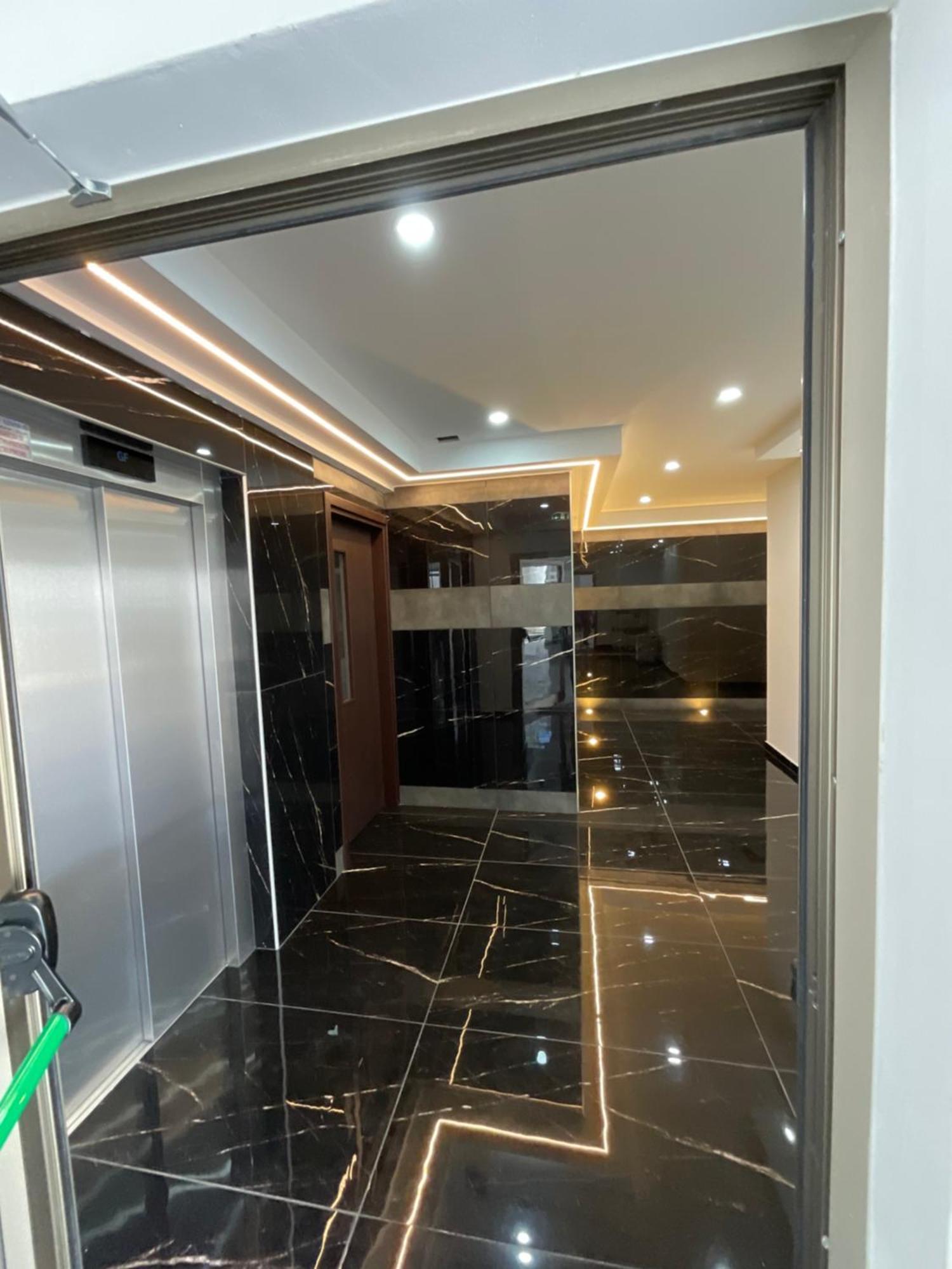Le Voyageur Apartamento Larnaca Exterior foto
