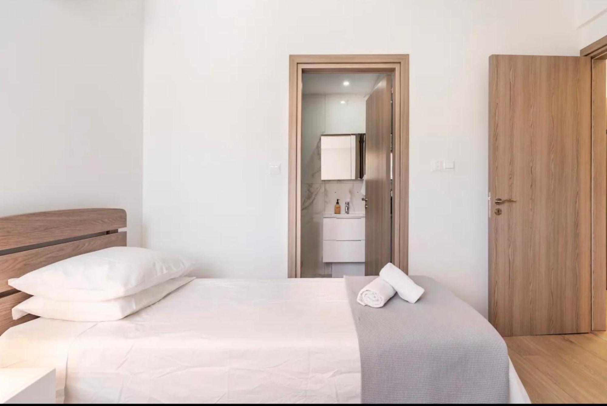Le Voyageur Apartamento Larnaca Exterior foto