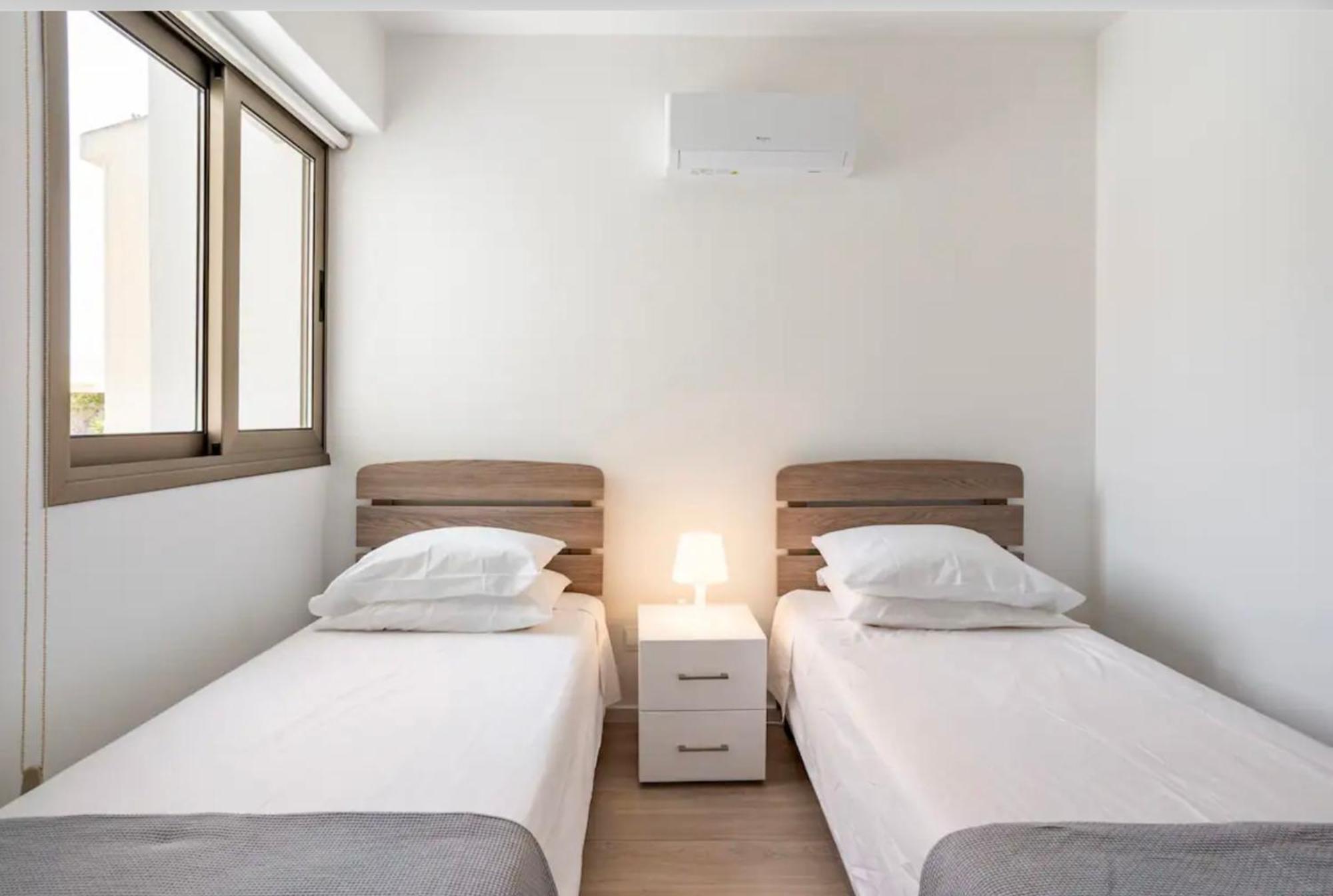 Le Voyageur Apartamento Larnaca Exterior foto