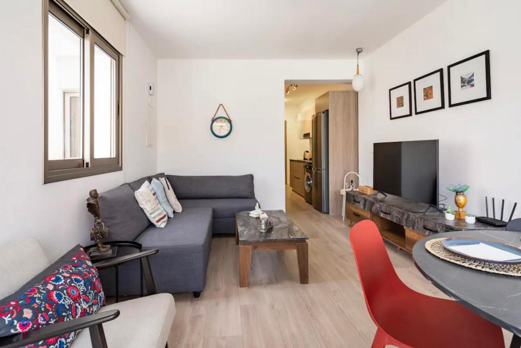 Le Voyageur Apartamento Larnaca Exterior foto